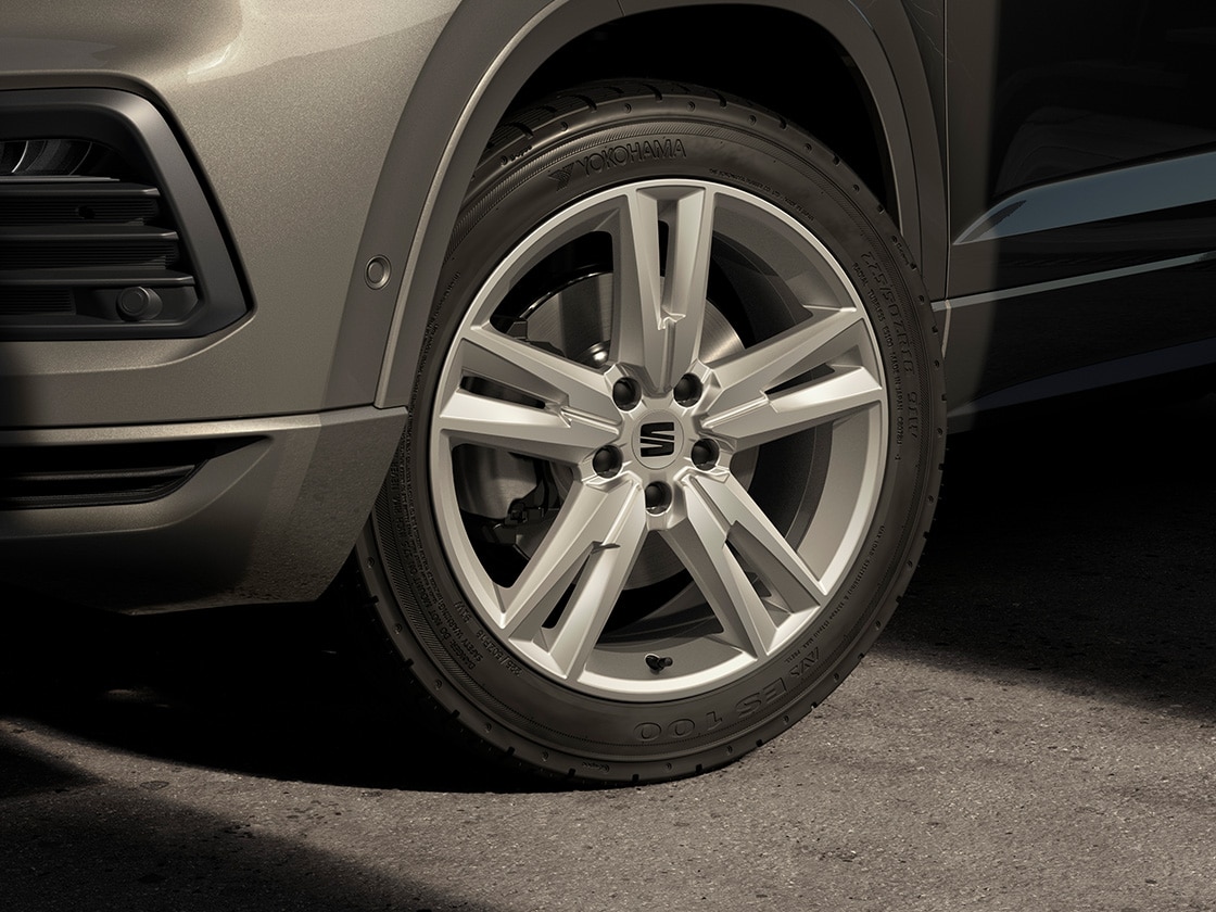 18-calowe felgi aluminiowe Performance Brilliant Silver do modelu seat ateca