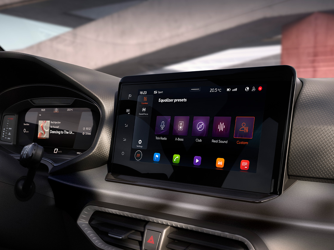 Ekran systemu nagłośnienia SEAT Ibiza.