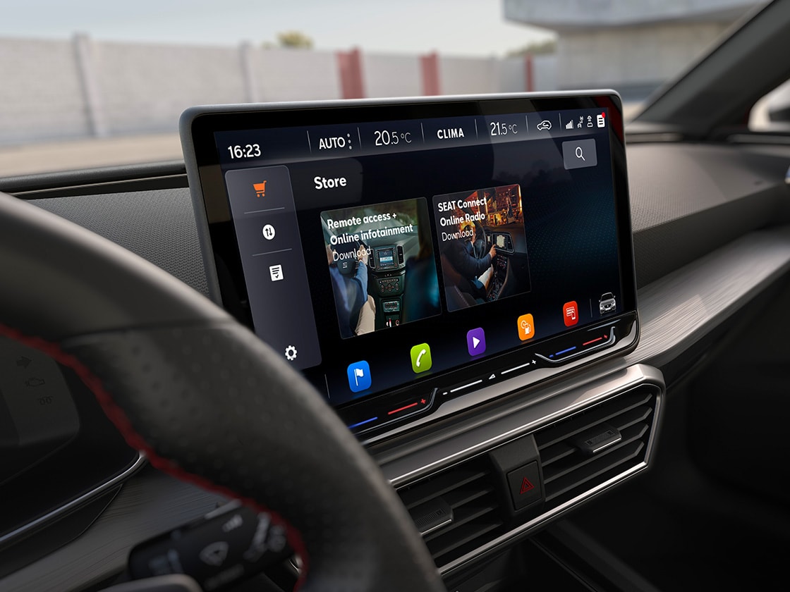 Wnętrze modelu SEAT Leon (wersja 5-drzwiowa) z systemem nawigacji Navi System (ekran 12,9 cala) i funkcją SEAT CONNECT.