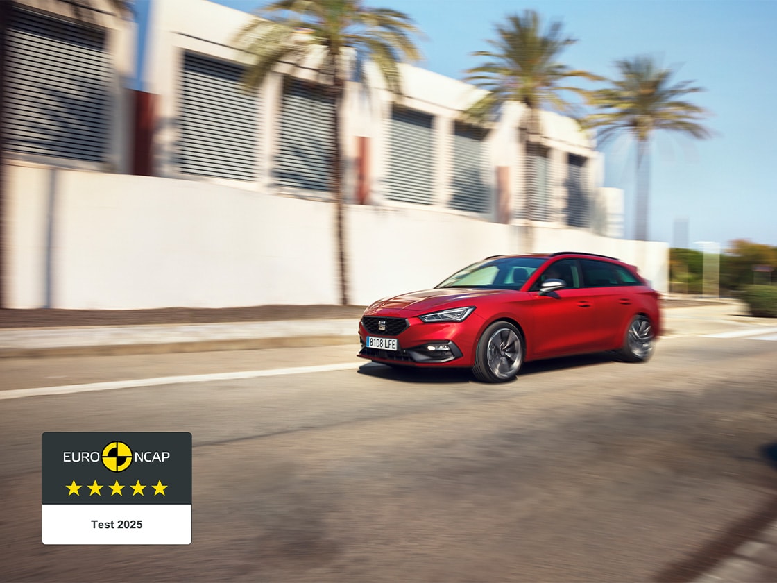 logo certyfikatu bezpieczeństwa euro NCAP, SEAT Leon 5D utrzymuje swoją 5-gwiazdkową ocenę.