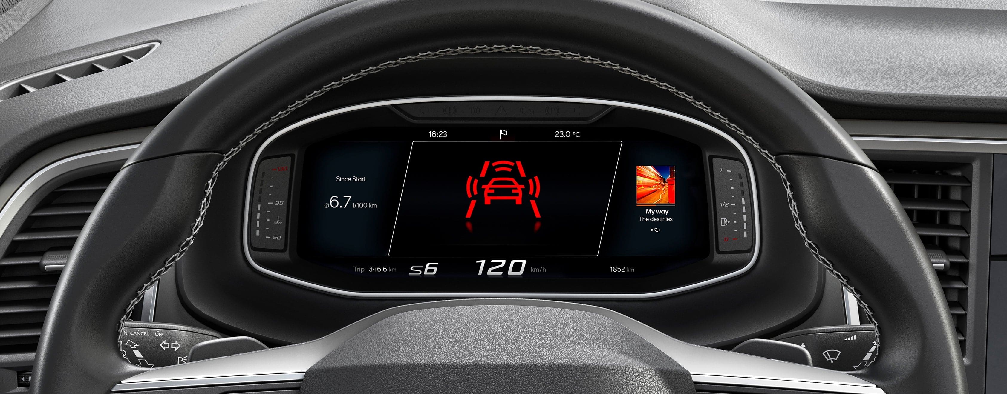 Zdjęcie cyfrowego kokpitu SUV-a SEAT Ateca z funkcją bezpieczeństwa
