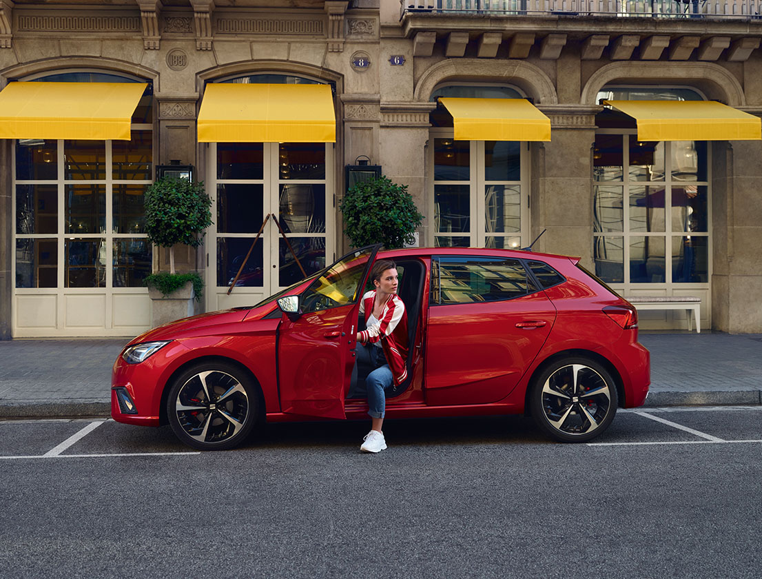 girl in the city with their seat ibiza fr desire red