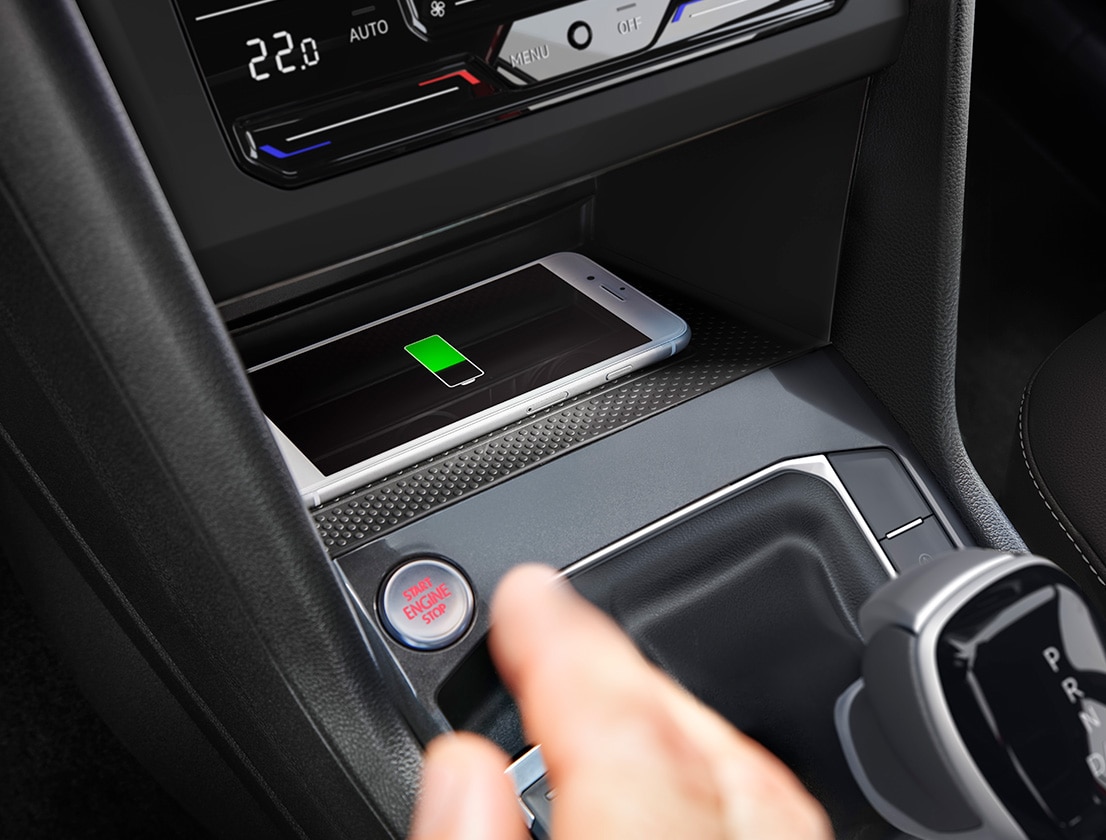 SEAT Tarraco XPERIENCE Connectivity Box z bezprzewodową ładowarką