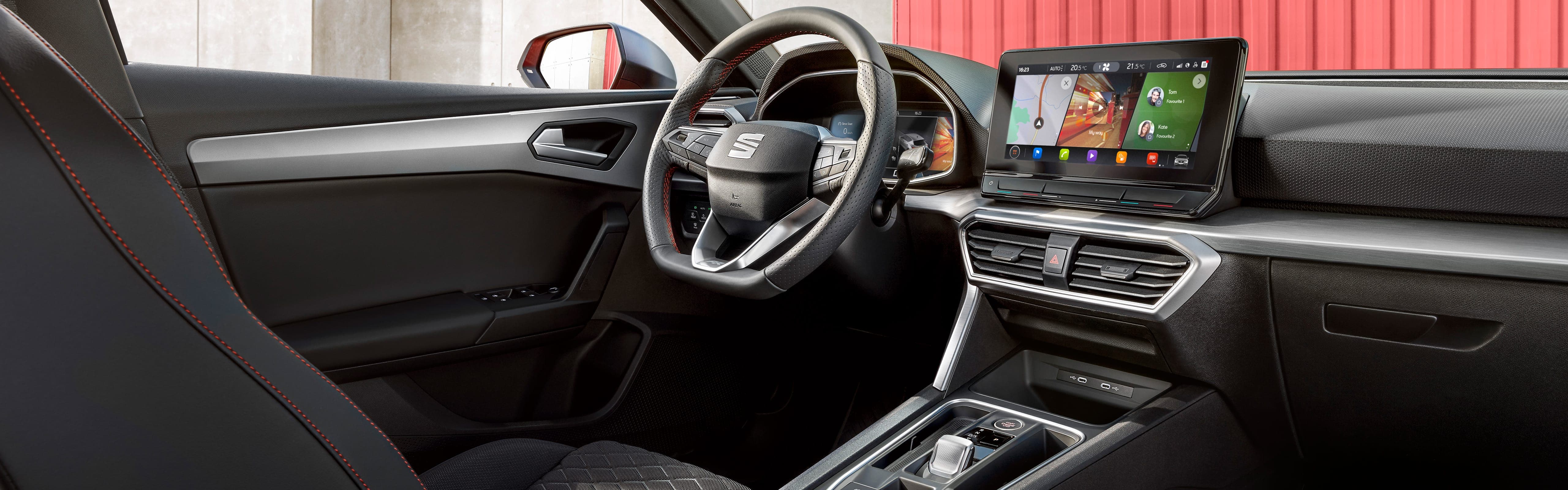 Nowoczesne wnętrzne obszyte wysokiej jakości materiałami w nowym SEAT-cie Leonie